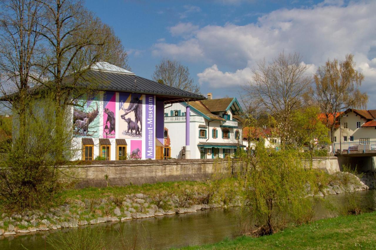 Hotel Gasthof Forelle Siegsdorf Exterior photo