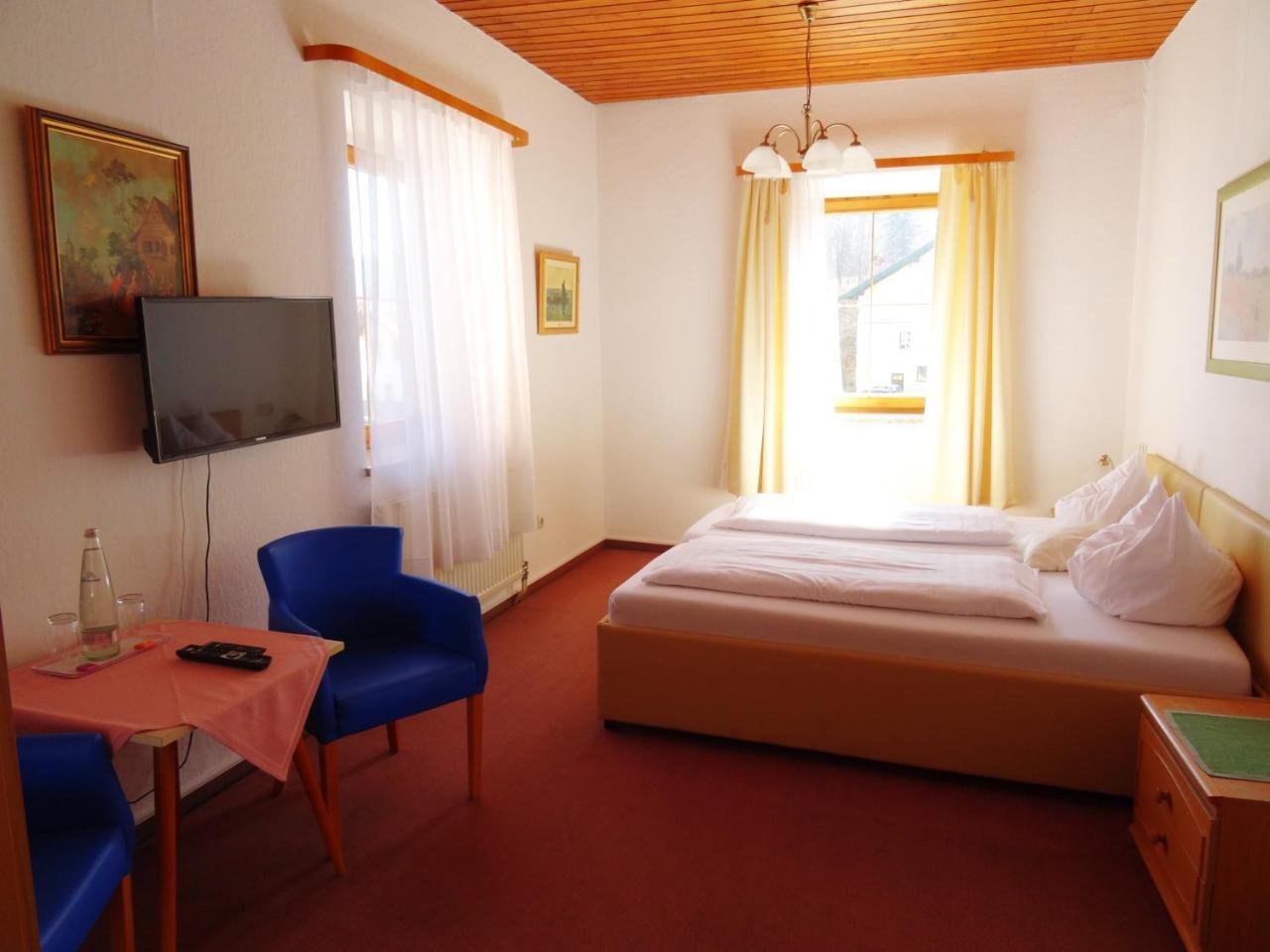 Hotel Gasthof Forelle Siegsdorf Exterior photo